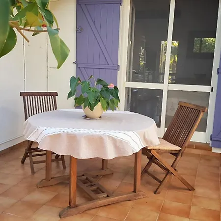 Les Deux Pins * Saintes-Maries-de-la-Mer