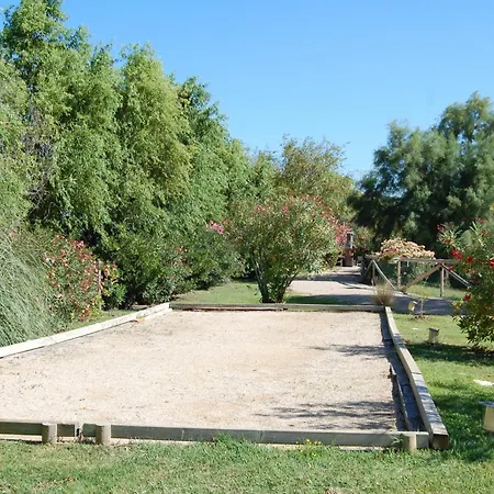 Les Deux Pins Saintes-Maries-de-la-Mer